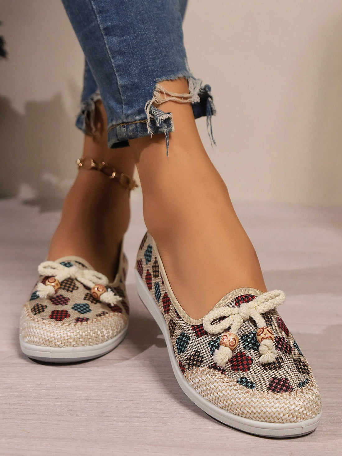 These vintage embroidered floral knitted flat shoes are not only stylish and unique, but also lightweight and comfortable for year-round activities. The intricate floral embroidery adds a touch of elegance, while the breathable knit material ensures all-day comfort.