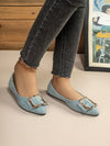 Stylish Plus-Size Suede Flat Shoes with Buckle Closure for Casual Versatility