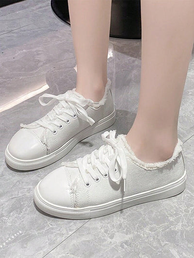 Campus Chic: White Lace-Up Plus Size Sneakers for Casual Sports Style