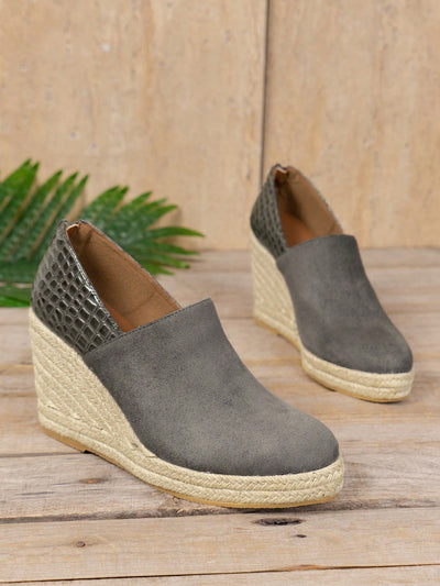 Chic Comfort: Versatile Thick-Soled Wedge Woven Slip-On Flats for Women