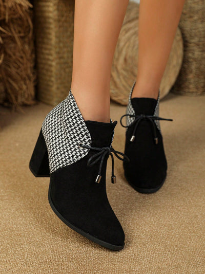 Chic Chunky Heel Suede Boots for Autumn & Winter – Stylish Lace-Up Short Boots