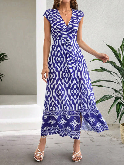 Chic Summer Vibes: Printed Vacation Dress for Effortless Style