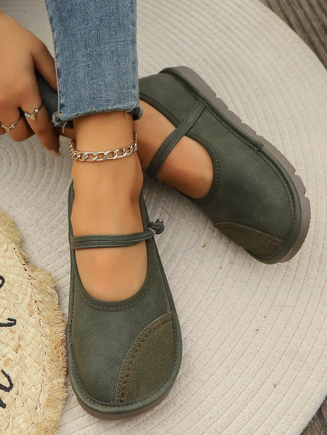 Experience ultimate comfort and style with Cozy Comfort Lace-Up Flats. These flats are designed with non-slip suede material to provide a secure grip while walking. Perfect for everyday use, these flats offer both functionality and fashion. Upgrade your daily walks with Cozy Comfort.