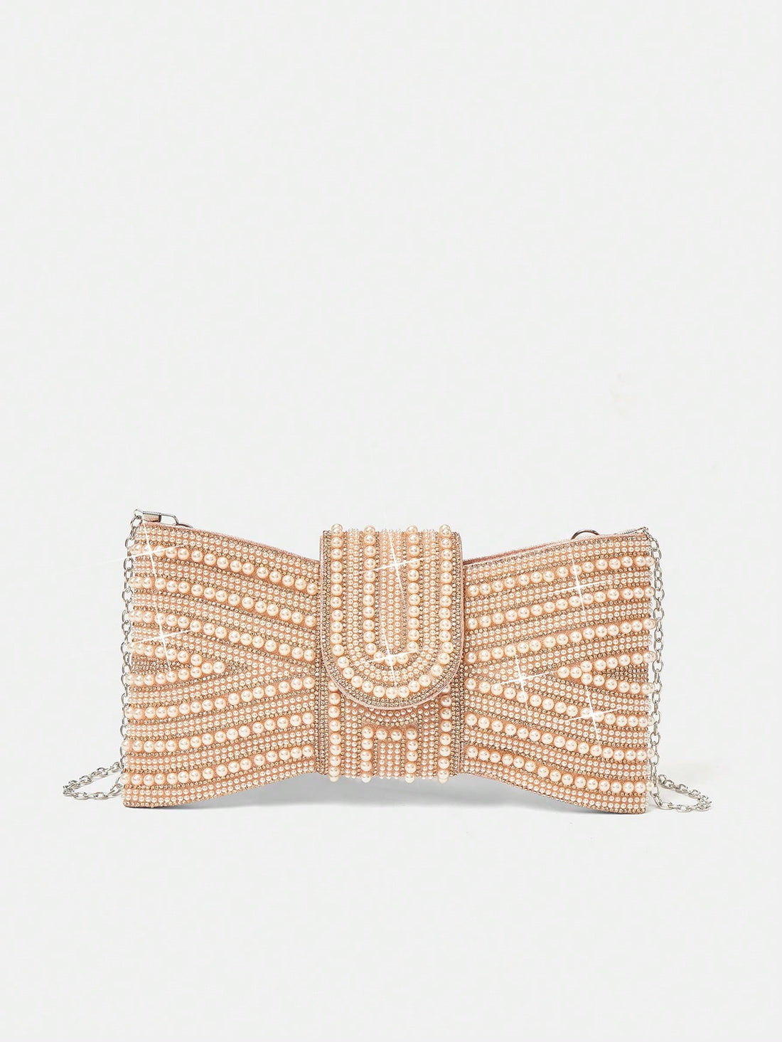 Elevate your style with our Luxe Glam Clutch, the perfect accessory for special occasions. This elegant evening bag exudes luxury and sophistication, adding a touch of glamour to any outfit. Impress and inspire with this must-have accessory.