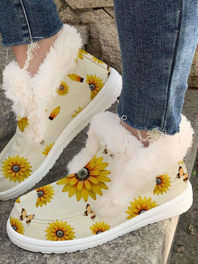 Winter Wonderland: Women's Cartoon Flower Print Boots - Cosy, Stylish, and Fun!