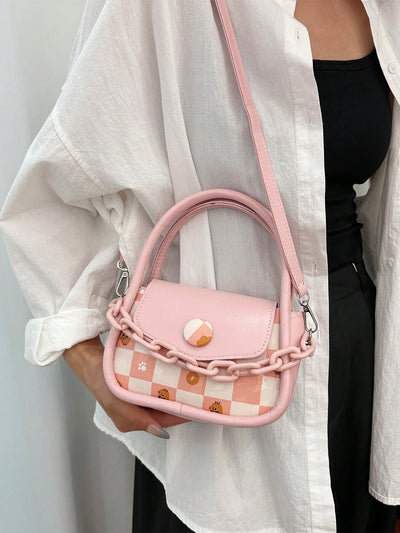 Chic Plaid Chain Crossbody: Your Perfect Summer Accessory