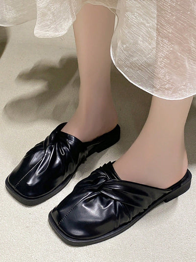 Chic and Trendy Bow Knot Square Toe Mule Shoes in Versatile Black for Outings