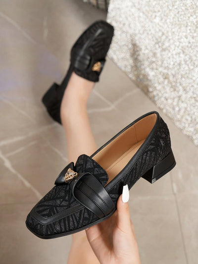 Classic Comfort: Women's Retro British Style Loafers for All Seasons