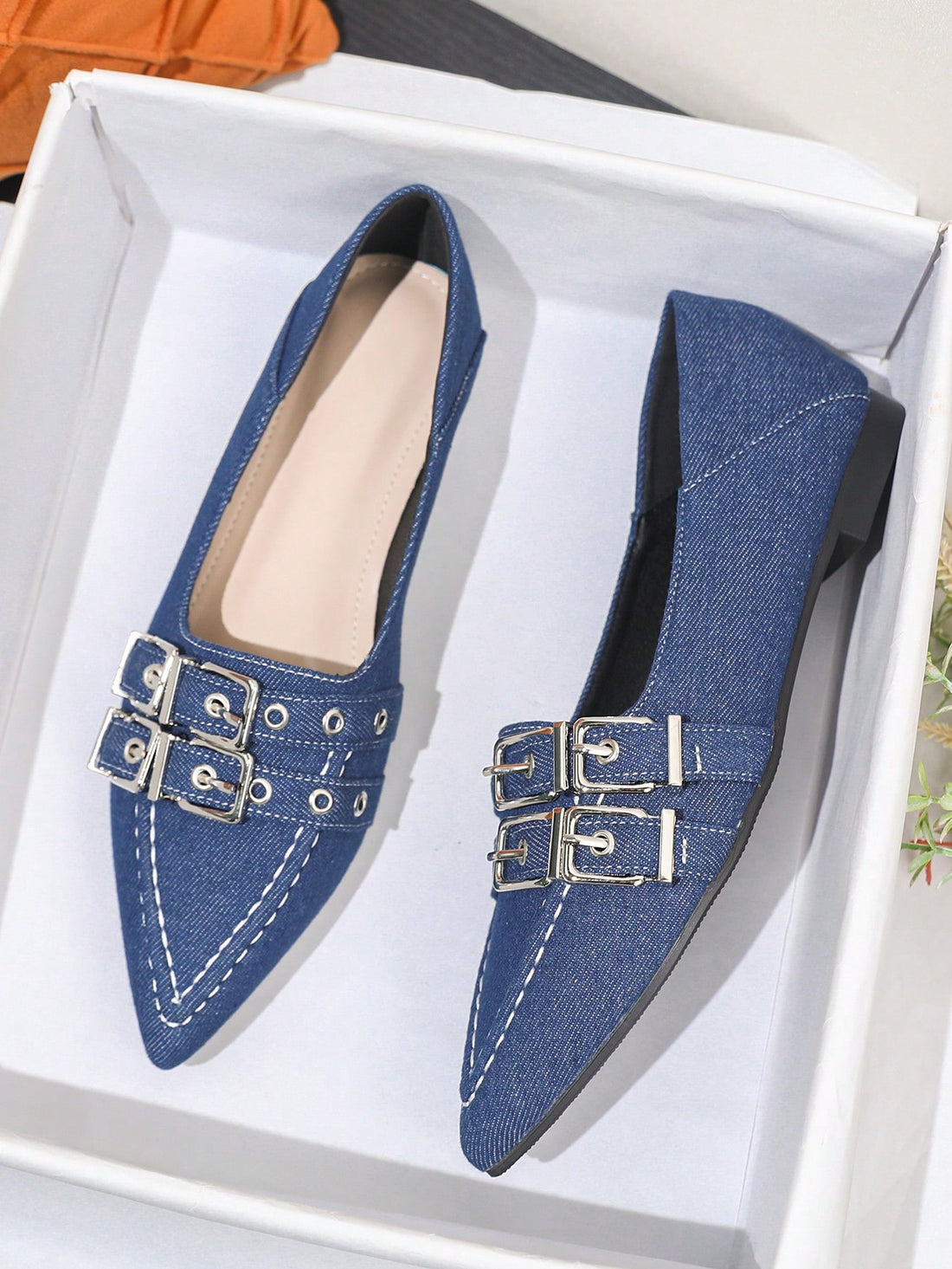 Elevate your office wardrobe with these British Style Flat Slip-On Loafers. Crafted with versatility in mind, these casual shoes are perfect for spring and summer. Slip them on for a comfortable and stylish day at the office.