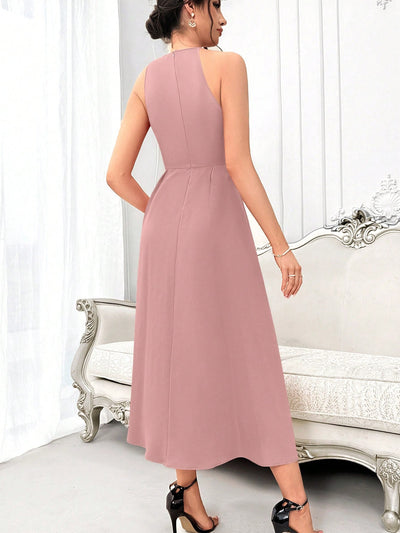 Elegant Sleeveless Summer Maxi Dress with Ruffle Hem and Pleated Design