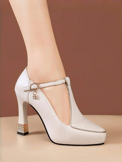 Chic & Confident: Plus Size Pointed Toe Platform High Heels with Buckle