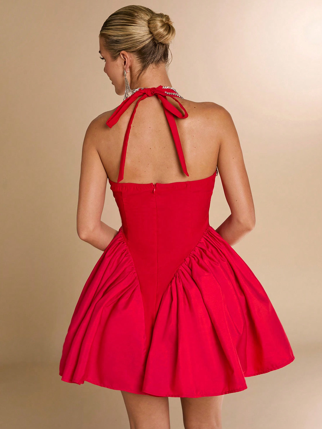 Unleash your diva side with our Summer Glam dress! This trendy halter flare dress will accentuate your curves with its cinched waist and showcase your confidence with its deep V-neck. Get ready to turn heads and make a statement at any summer event.
