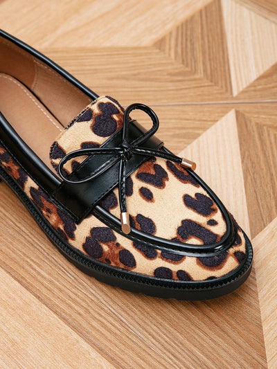 Wild and Chic: Women's Leopard Print Patchwork Moccasin Flats