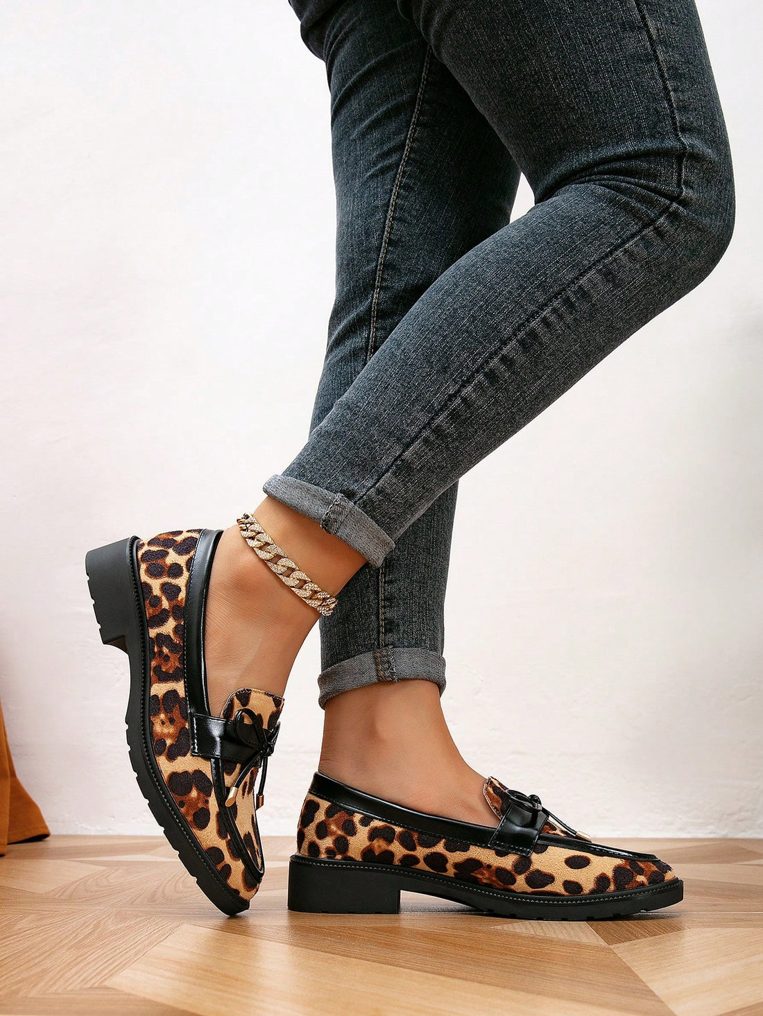 Step outside of the ordinary with these Wild and Chic leopard print moccasin flats. Featuring a stylish patchwork design, these comfortable shoes are perfect for the fashion-forward woman. Show off your wild side with these unique and eye-catching flats.