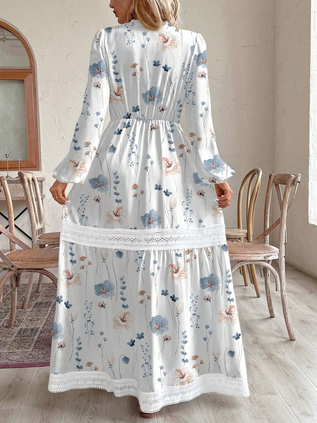 Get ready to turn heads in this Effortlessly Chic Plus Size Floral Print Lantern Sleeve Dress. With its bold floral print and trendy lantern sleeves, you'll be the talk of the town. Step out in style and be comfortable all day long in this must-have dress. Perfect for any occasion, this dress is a fashion-forward choice for plus size women.