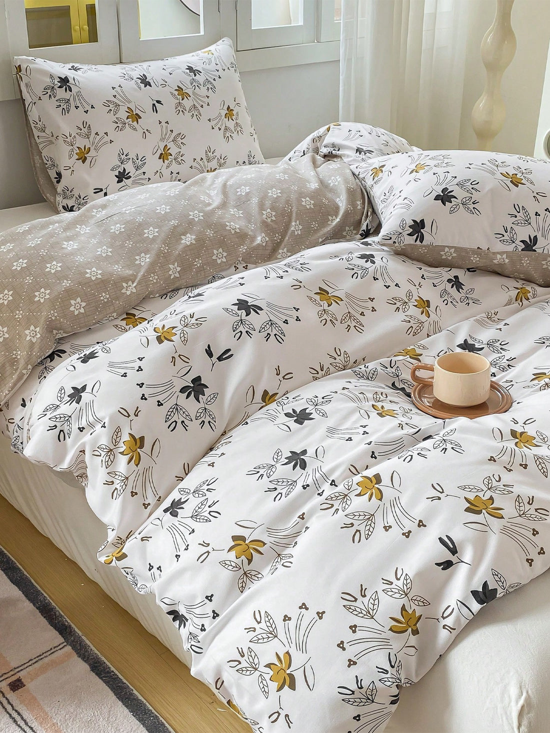 Upgrade your bedding with our Summer Dreams 3-Piece Polyester Printed Duvet Cover Set. Made from high-quality polyester, this set includes a duvet cover and two matching pillow shams. Its vibrant, summer-inspired print will add a touch of elegance to your bedroom. Elevate your sleep experience with style and comfort.