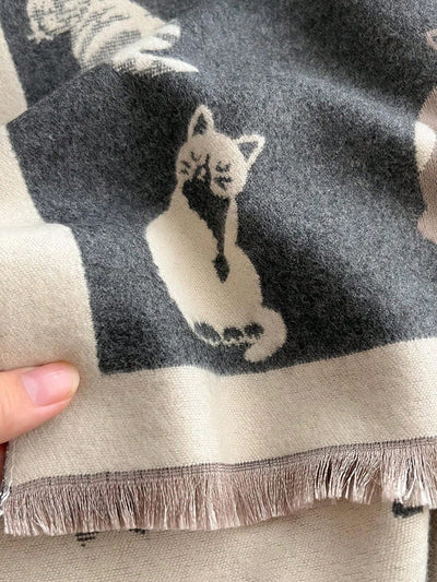 Charming Cat Jacquard Scarf: Cozy Faux Cashmere Accessory for Autumn/Winter