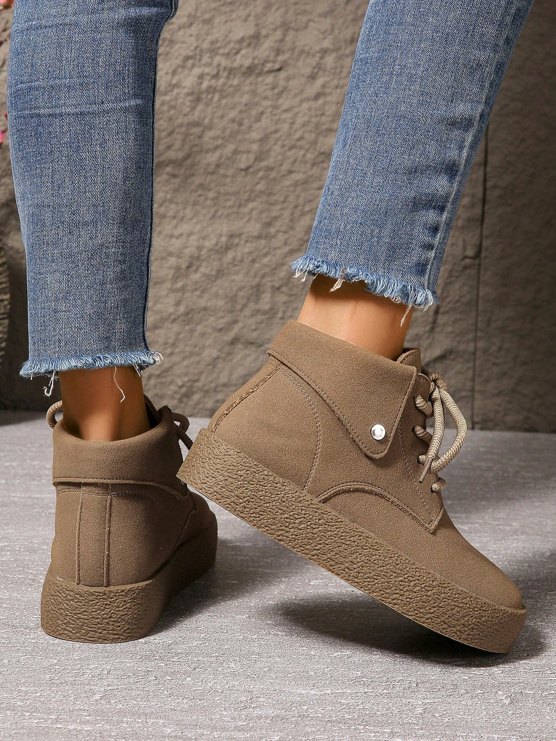 Step into fall flair with these playful women's short boots! Featuring a chic solid color and trendy lace-up design, their thick sole adds comfort and confidence with every step. The fold-over collar brings a fun, flirty vibe perfect for crisp autumn days and stylish adventures. Whether paired with jeans or dresses, these boots elevate your look while keeping your feet cozy and cool.