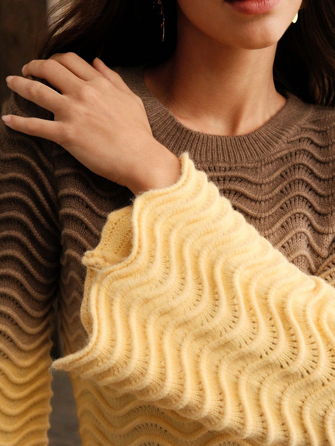 Elevate your autumn and winter wardrobe with our Chic Gradient Flare Sleeve Knit Sweater Dress. Crafted with high-quality knit fabric, this dress offers both style and warmth. The unique gradient design and flattering flare sleeves will make you stand out from the crowd. Perfect for any occasion, from casual outings to holiday parties.