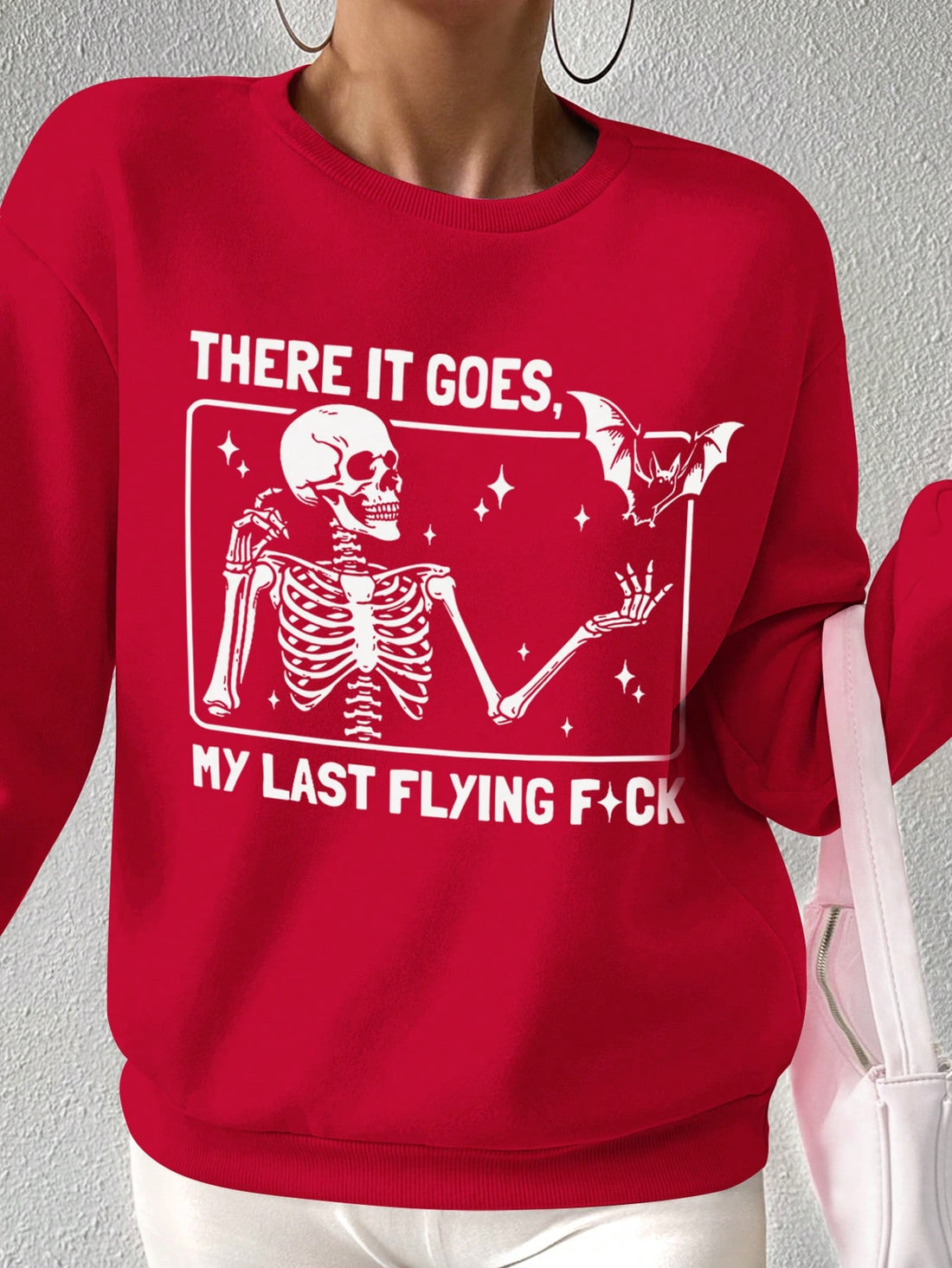 Stay comfortable and stylish on all your travels with the Last Flight Oversized Drop Shoulder Sweatshirt! Made for travel lovers, this cozy statement piece will keep you warm with its oversized fit and drop shoulder design. Perfect for any adventure, whether it's a long flight or a day of exploring.