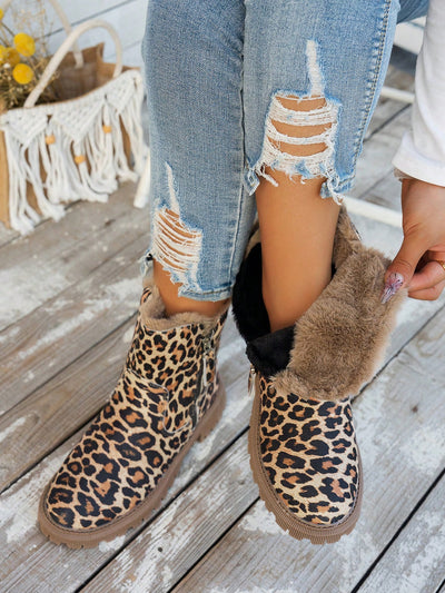 Chic Leopard Print Ankle Snow Boots with Cozy Fur Lining - Perfect for Winter