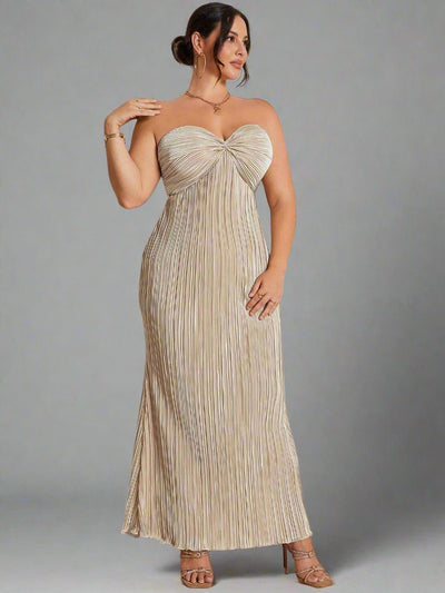 Elegant Plus Size Bandeau Fishtail Dress with Pleated Fabric and Bow Detail