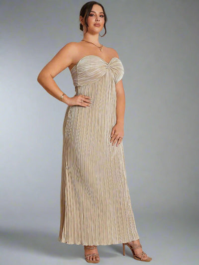 Elegant Plus Size Bandeau Fishtail Dress with Pleated Fabric and Bow Detail