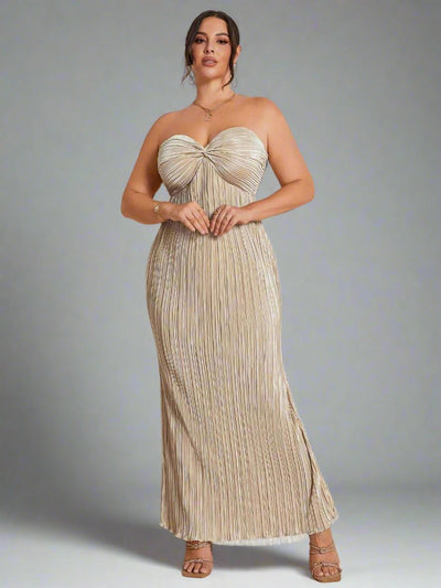 Elegant Plus Size Bandeau Fishtail Dress with Pleated Fabric and Bow Detail