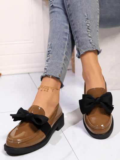 Chic Brown Bow-Embellished Slip-On Flats: Versatile Comfort for Every Season