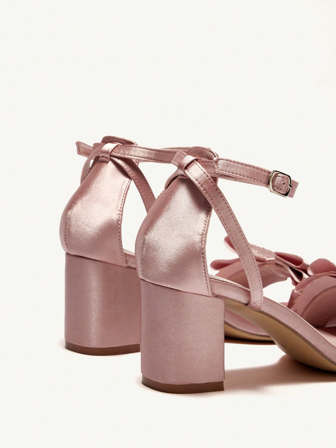 Step out in style with these Chic Square Toe Crystal Chunky Heel Sandals! Their sparkling crystal details catch every eye, while the sturdy chunky heel keeps you comfy all day and night. Whether you're dancing at a party or running errands, these sandals add a playful sparkle to any outfit. Elevate your everyday look with effortless glam!