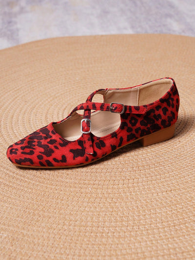 Chic Leopard Print Pointed Flat Loafers: Stylish & Comfortable Soft-Sole Footwear for Women