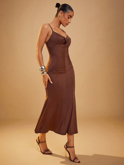 Chic Elegance: Solid Color Twist Knot Ruched Fishtail Hem Camisole Dress