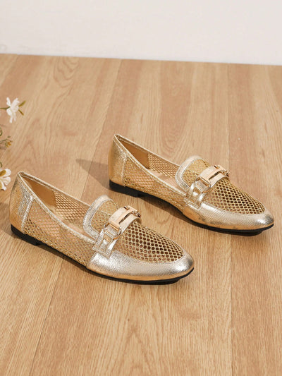 Chic Metallic Charm Loafers for Spring & Autumn - Breathable Flat Shoes with Elegant Metal Details