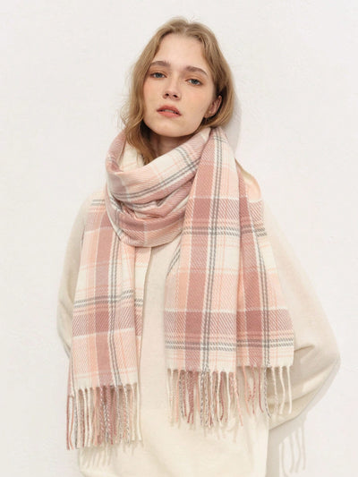 Chic Classic Plaid Scarf: Timeless Style for Autumn & Winter