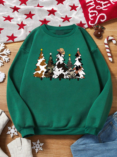 Cozy Cowboy Christmas Tree Sweatshirt for Women – Perfect for Autumn & Winter