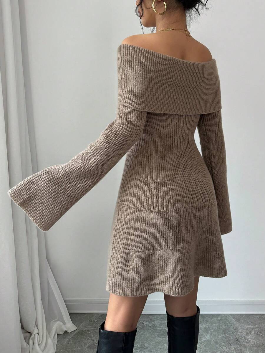 Exude Seasonal Sophistication in Our Elegant Off-Shoulder Cinched Waist Sweater Dress!

Experience the breathtaking fusion of cozy knit heritage and sharp, modern architectural tailoring. This stunning off-shoulder sweater dress is meticulously designed for the woman who values a high-fashion, "quiet luxury" approach to cold-weather dressing—the ultimate centerpiece for prestigious autumn dinners, exclusive winter retreats, and high-authority holiday social gatherings.

Iconic Off-Shoulder Artistry: Featuri