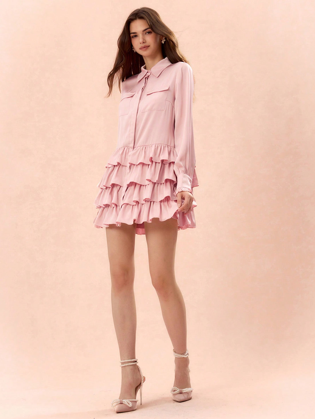 Get ready to turn heads with our Chic Layers dress! This Lotus Leaf Casual Dress for Autumn & Winter is the perfect combination of style and comfort. With its unique design and cozy fabric, you'll feel confident and fashionable in any setting. Say goodbye to boring winter outfits and hello to effortless chic.