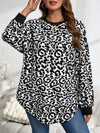 Cozy Chic: Plus Size Casual Minimalist Heart Print Sweatshirt for Autumn