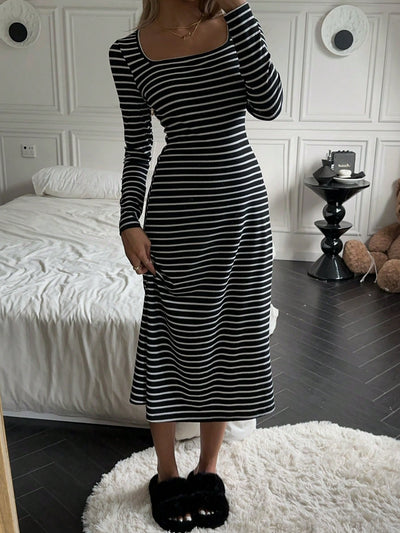 Women's Ribbed Turtleneck Long Sleeve Dress - Effortless Style & Comfort