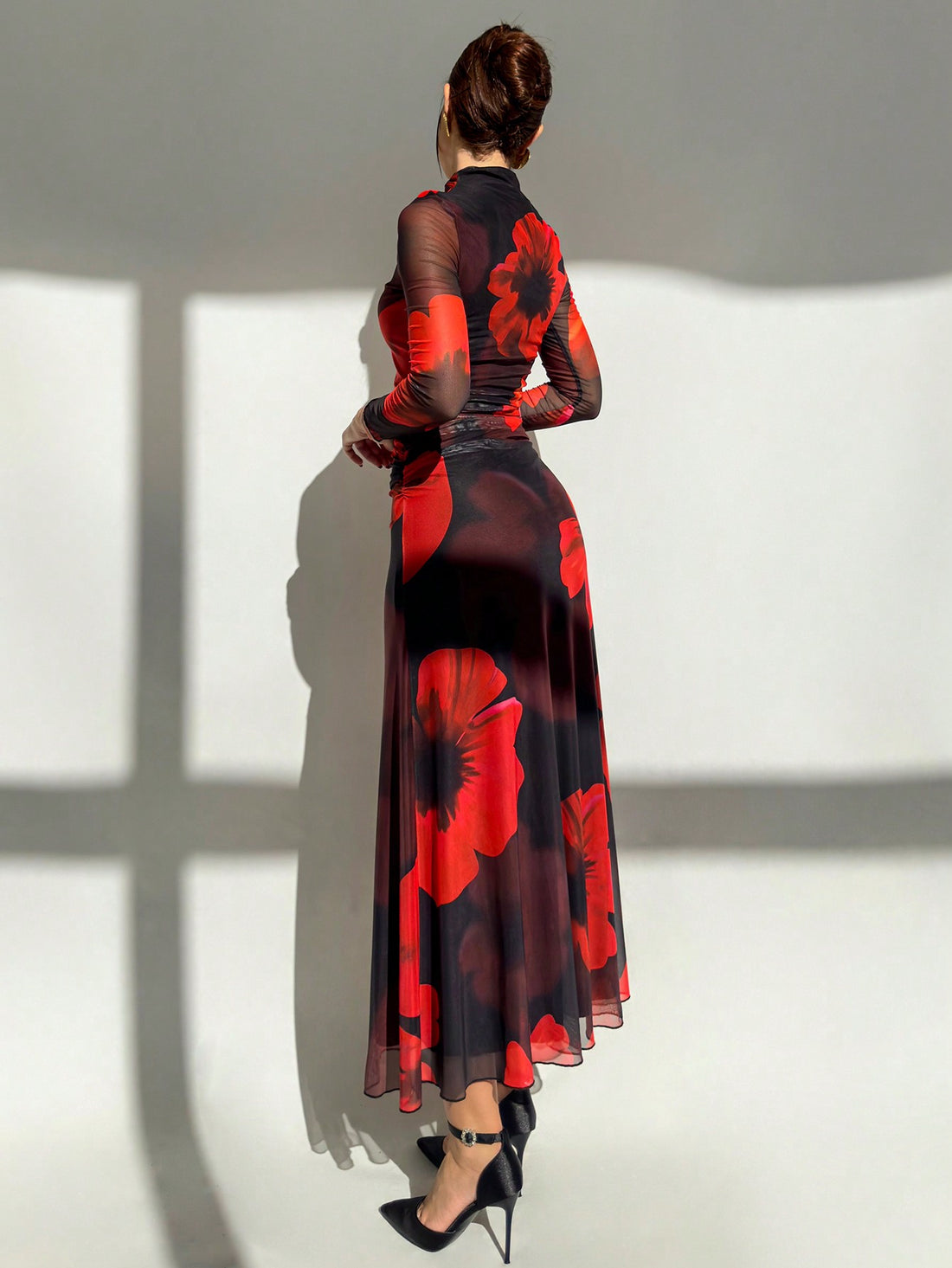 Unleash your free-spirited style with our Chic Autumn Vibes dress! The vibrant red tie-dye and intricate floral mesh print give off playful, fun vibes. The fitted silhouette is perfect for any party, ensuring you'll turn heads. Bring on the autumn festivities!