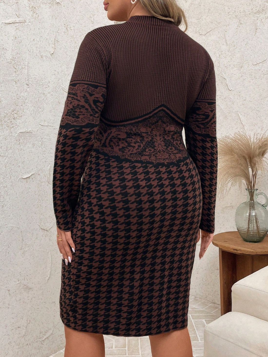 Step out in style this winter with our Elegant Plus Size Houndstooth Lace Sweater Dress. Combining cozy warmth with chic lace detailing and a timeless houndstooth pattern, it’s perfect for your daily commute or any chilly day adventure. Flattering and fun, this dress keeps you comfy and confident from morning meetings to after-work plans. Get ready to turn heads and feel fabulous!