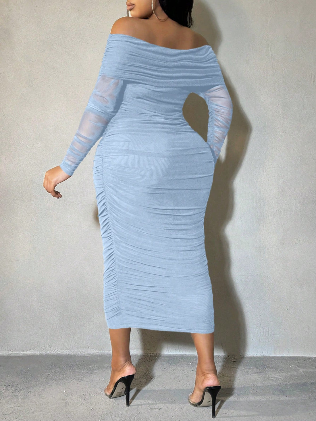 Be the belle of the ball in this elegant plus size off-shoulder dress. With long sleeves and pleated detailing, this bodycon dress is sure to turn heads. Perfect for any occasion, this dress will make you feel confident and stylish. Plus, it's available in various sizes for all body types. Get ready to make a statement!