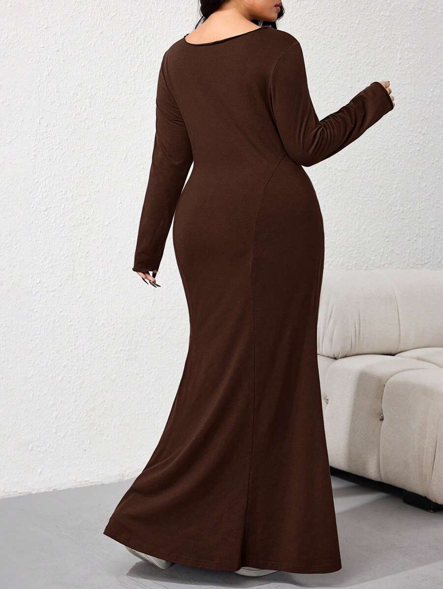 Turn heads this season in our Elegant Plus-Size Frill Trim Knot Front Dress! Designed with playful frills and a flattering knot front, it adds a dash of charm to your wardrobe. The fish tail hem dances with every step, perfect for those breezy spring and autumn days. Comfortable, stylish, and made just for you to feel fabulous!