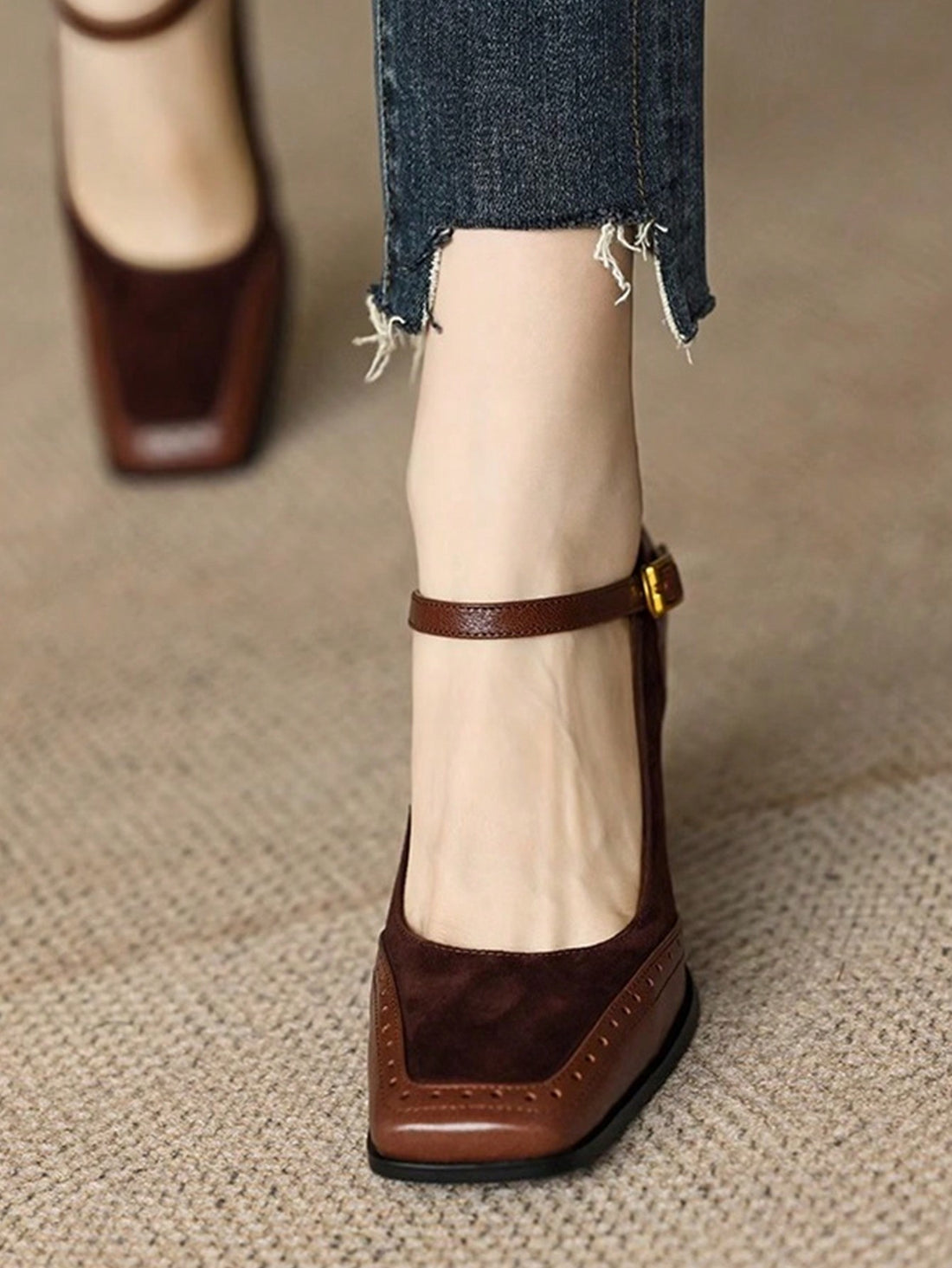 Get ready to strut your stuff in these chic black French-style slingback pumps! With their square toe and thick heel, they provide both style and comfort. Perfect for a night out on the town or a day in the office, these pumps will elevate any outfit. (Pump it up with these stylish and comfortable slingbacks!)