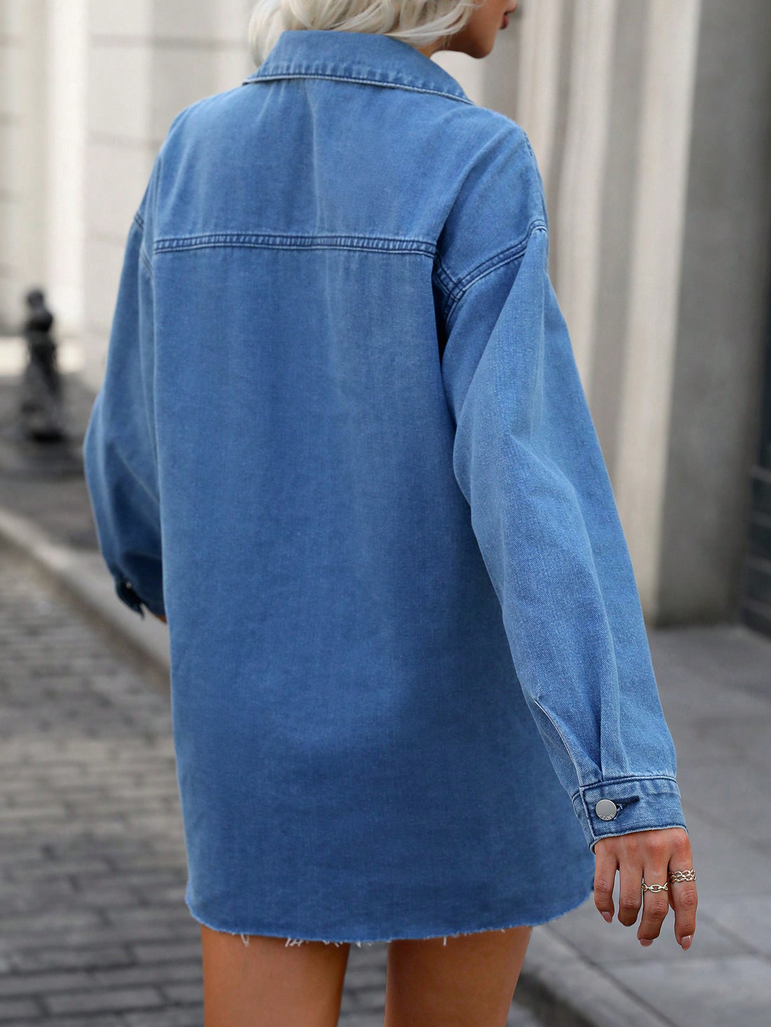 Create an effortlessly chic look with our Women's Casual Denim Dress! Featuring a lapel collar and functional pockets, this dress combines style and practicality. Stay comfortable and on-trend with this versatile piece. Perfect for any occasion, this dress will elevate your wardrobe and confidence!