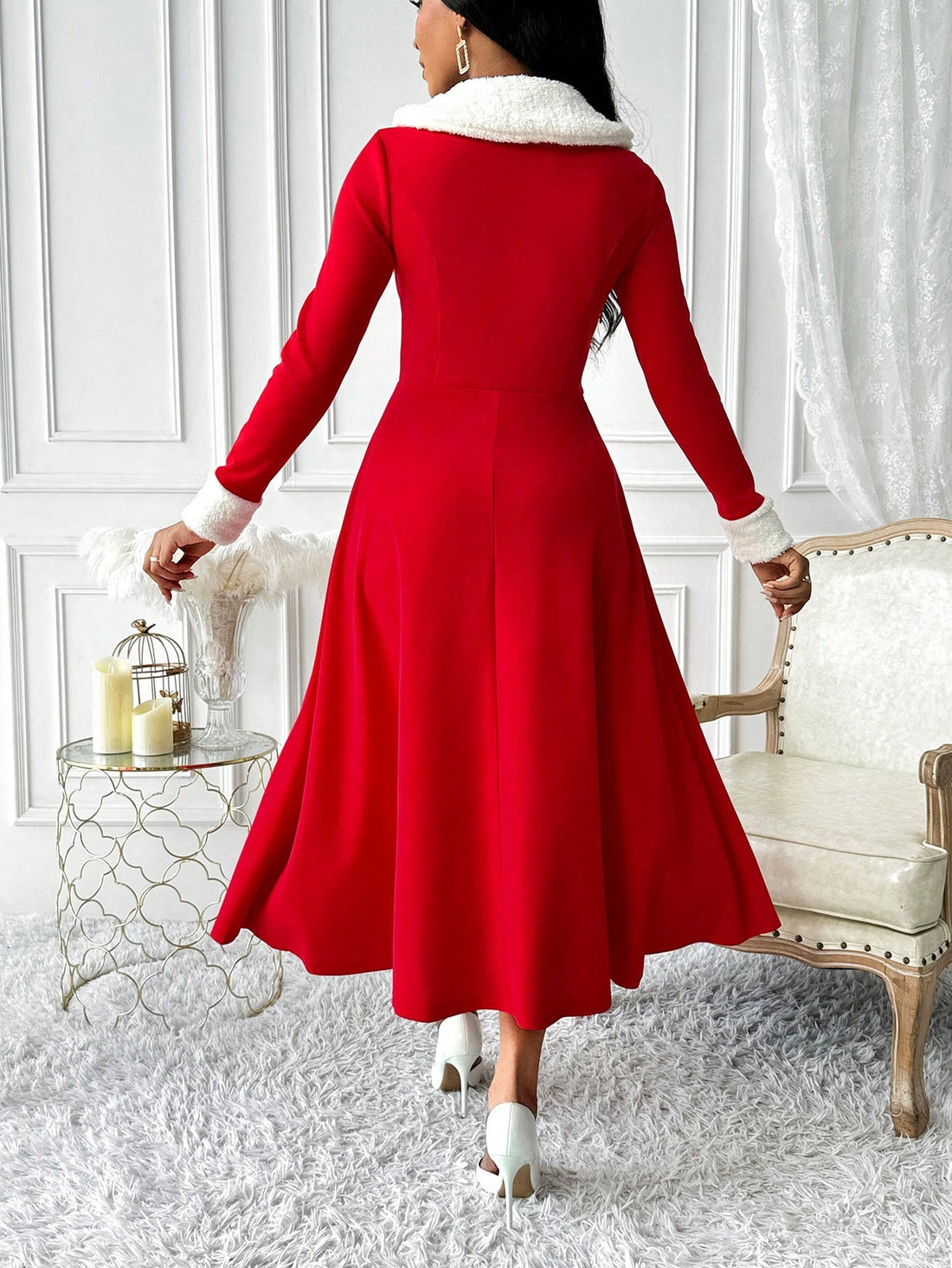 This elegant long sleeve dress is perfect for celebrating the autumn and winter seasons, with its beautiful Christmas-inspired design and furry trim. Made with high-quality materials, this dress offers both style and warmth for any occasion. Perfect for the holidays and beyond.