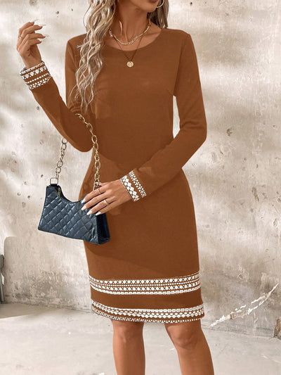 Elegant Contrast Color Geometric Print Long Sleeve Fitted Dress for Spring & Autumn