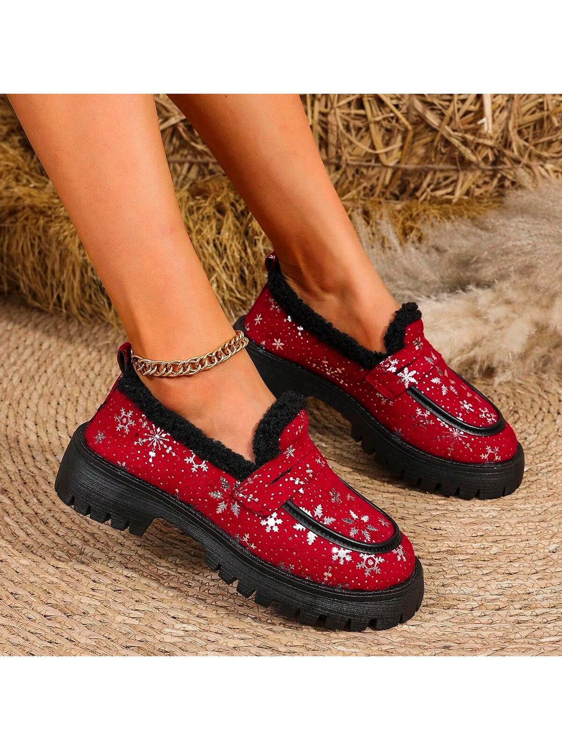 Upgrade your school uniform with our Chic and Comfortable Women's Flat Heel Slip-On Oxfords. These stylish loafers offer the perfect balance of fashion and comfort with their flat heel design. Slip them on effortlessly and enjoy all-day comfort, making them an ideal choice for any busy day.