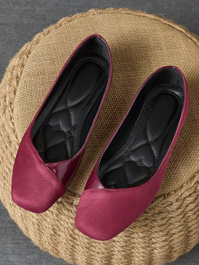 Retro Elegance: Comfortable Wine Red Mary Jane Flats for Timeless Fall Style