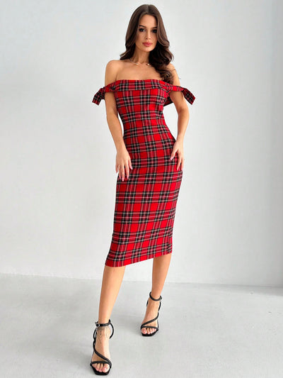 Chic Off-Shoulder Plaid Midi Dress: Effortless Elegance for Christmas